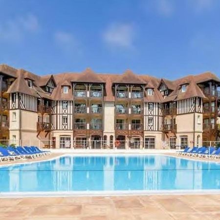 Le Cosy Residence Du Golf Deauville Eksteriør billede